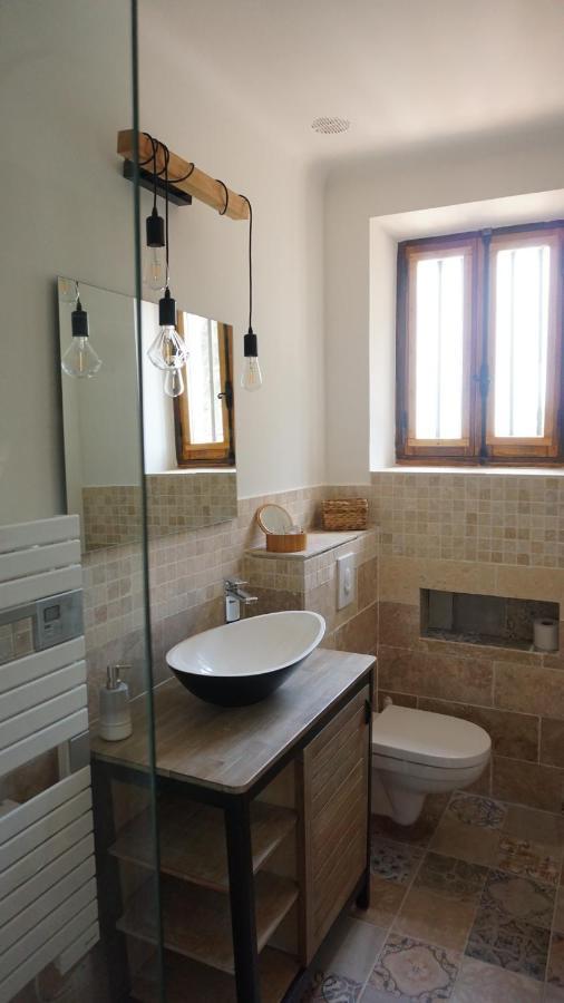 B&B Oasis Des Lavandes - Chambre Coqueliot Вильнёв-ле-Авиньон Экстерьер фото
